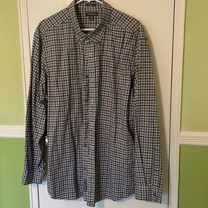 Eddie Bauer Men’s Plaid Button Down Collar Shirt Size XL 100% Cotton